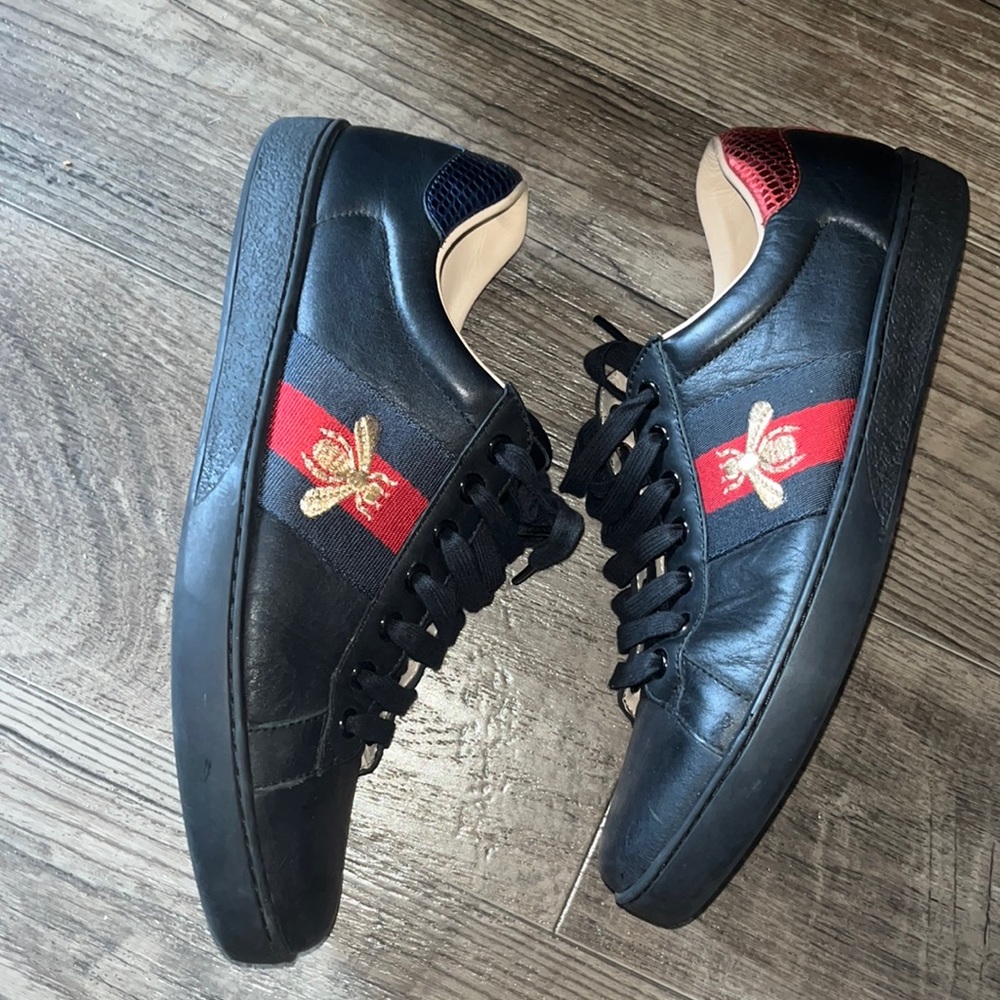 Gucci Black Ace Bee Sneakers Size 8 men’s and 9/ 9.5 women’s Authentic